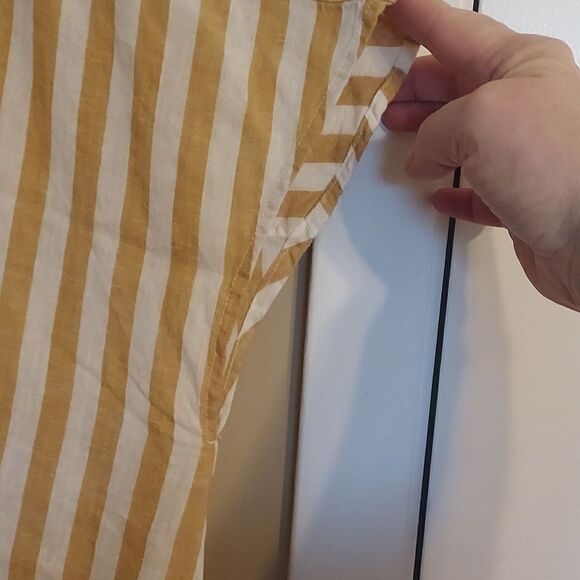 Wonderly Linen Dolman Top Sleeveless - Picture 4 of 7